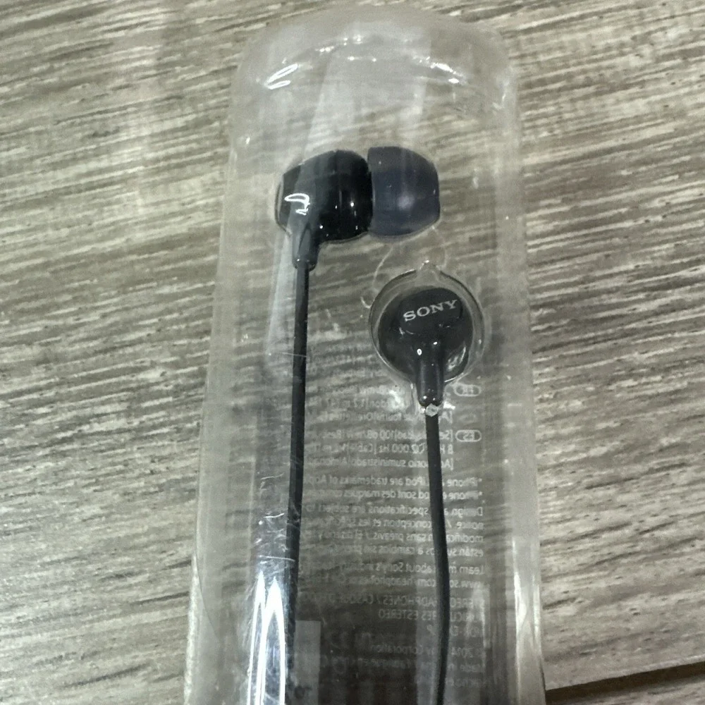 Sony MDR-EX15LP Wired In-Ear Headphones Black New Comfortable Fit Stereo Earbuds